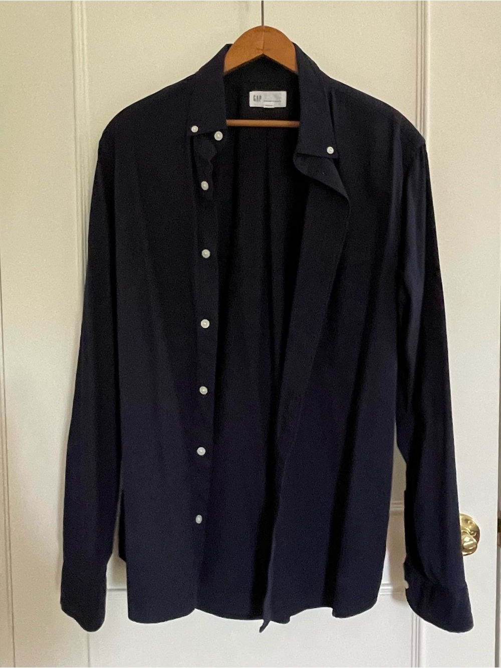GAP Men's Dark Navy Long Sleeve Button-Down Shirt